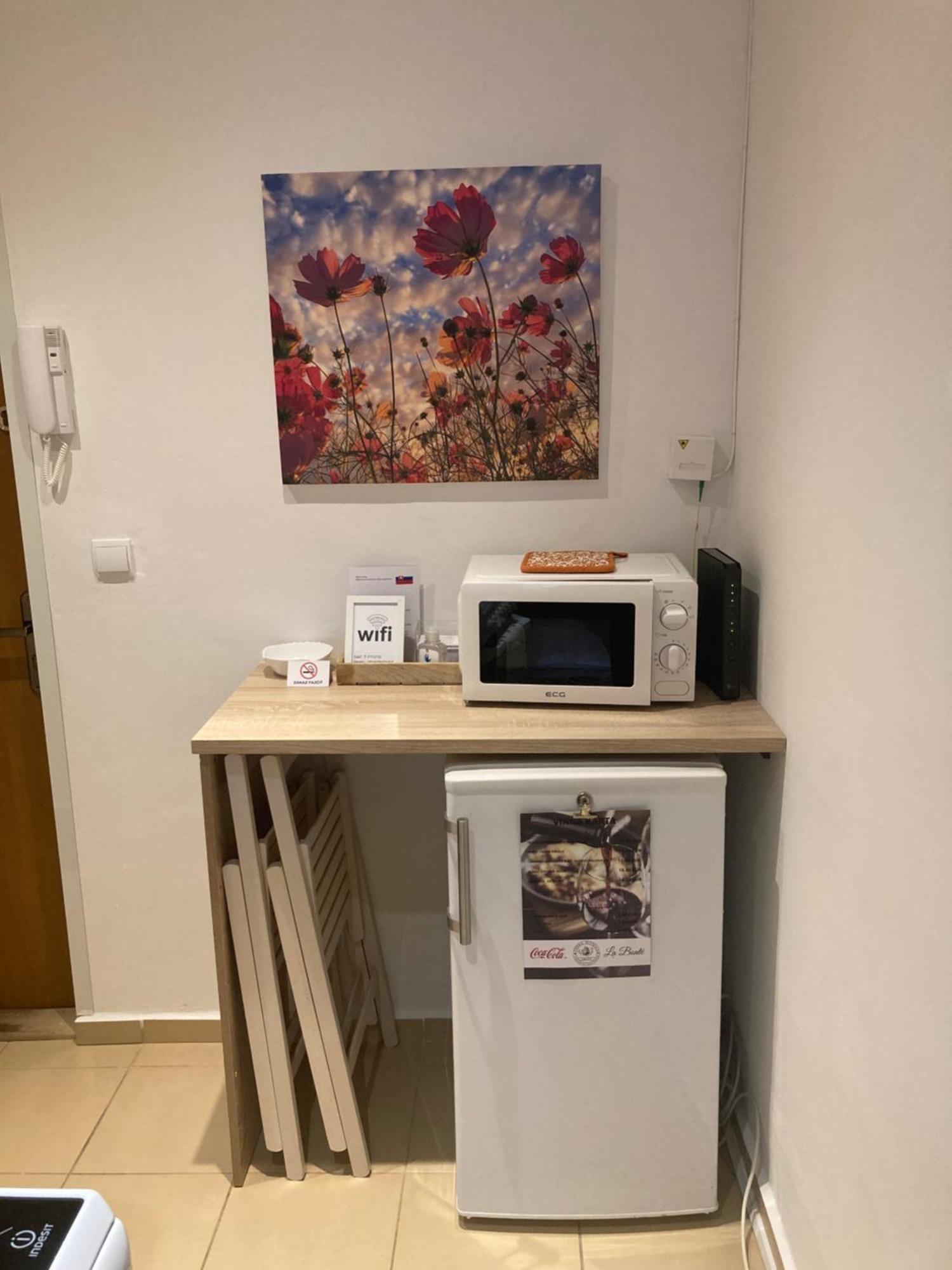 Apartman Nedaleko Centra Mesta Michalovce Eksteriør billede